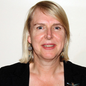 Strategies to Improve Business Agility Julie Newnham, Head of Portfolio Capability and Demand, AIA Australia