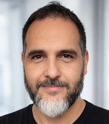 Our Journey to Becoming an AI-Native Organization Esteban Elia, Head of AI and Data Science, MODO