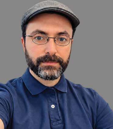Keeping Human Centered Thinking at the Core of Digital Products Pedro Canhenha, Director of UI/UX, GoTo Foods