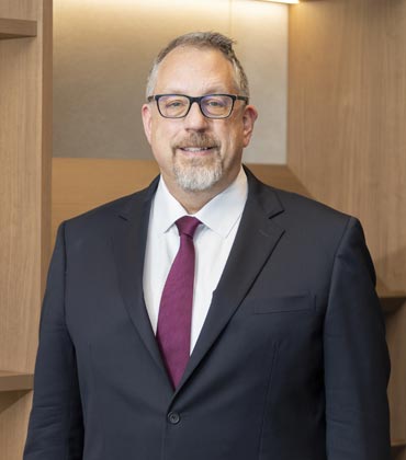 Silver Bullet Syndrome: Embracing AI without Getting Lost Robert Pick, Group Deputy CITO (CIO), Tokio Marine Group