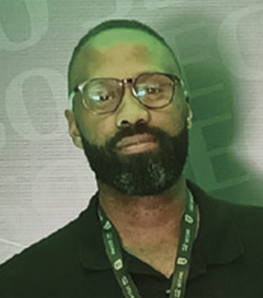 How the Harmony between the Exploration of New Technologies and Operational Security Drives Success Anderson Vicente de Oliveira, Head of Information Security, HS Prevent