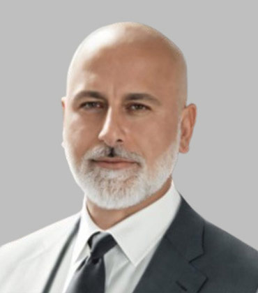 Building Fast, Leading Bold and Staying Kind Shahin M. Khani, Vice President of Engineering, United Talent Agency