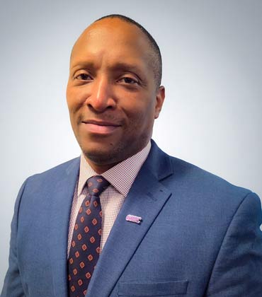Transforming Public Transportation through Digital Innovation and Technology Leadership Dexter C. Hurt, M.Sc., Director of Information Technology, GRTC Transit System