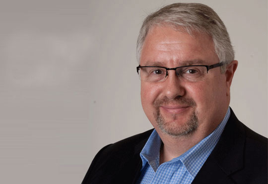 THE BEST OF BOTH WORLDS: Brick-n-Mortar Stores and Digital Technology Working Together