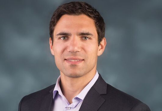 From Collecting to Connecting: The Role of Business Analytics in Delivering Operational Performance and Customer Satisfaction