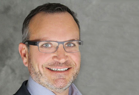Redefining Retail Industry with IOT and Big Data