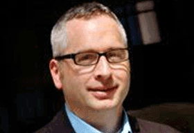 Inspiring Customer Engagement through Gamification Dynamics