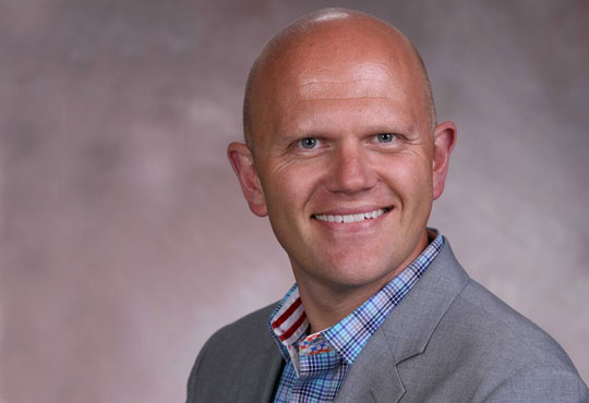 Connecting People and Technology to Deliver the Best Customer Experience