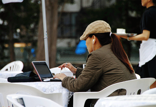 Fujitsu Expects Dramatic Shift in Enterprise Technology by 2025