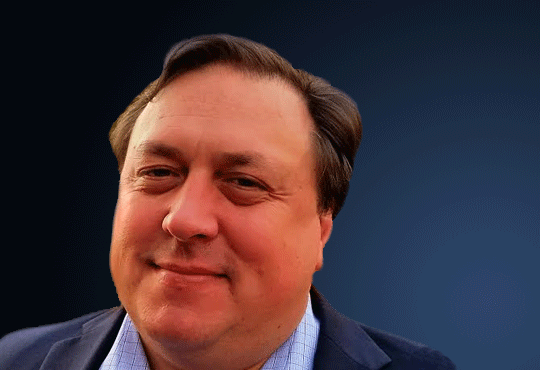 Data Lake: Building a Bridge between Technology and Business