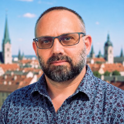 Jason Mashak, Senior Manager