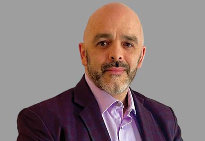 Navigating Employee Engagement and Retention in a Digital Age