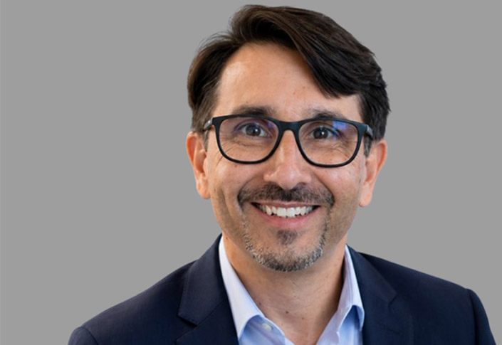 AI in IT Operations: Automated Efficiency with a Human Approach
