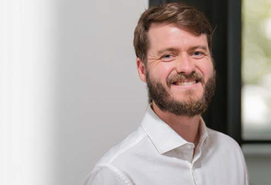 Redefining Microsoft Cloud Transformation Through Simplicity, Security, and Service