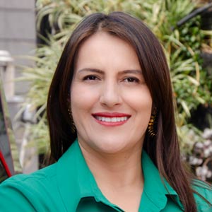 Technological Resilience: The Key To Navigating The Digital World Bibiana Lancheros, Director of Technology Operations at Davivienda