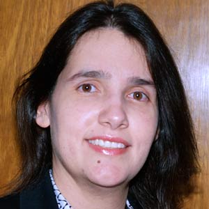 Bradesco Lean Digital and Cultural Transformation – Transforming customers in fans Cristina Pinna, IT Director, Banco Bradesco