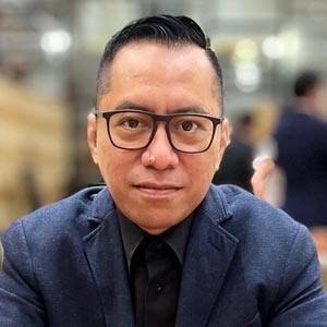 Charting a Path to IT Leadership Through Experience and Strategy Reinier Marlissa, General Manager of Information Technology, Ateria Group