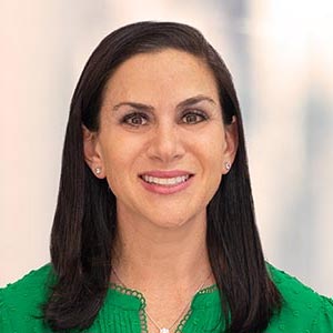 Shaping Customer Experience at Scale Allison Landers, Chief Experience Officer (CXO), Banking & Lending, UBS