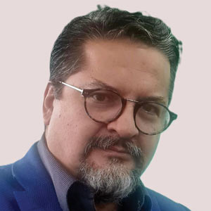 Balancing Privacy and Public Access in the Digital Age Mauricio Amaro, Corporate IT Director / CIO at Grupo IAMSA