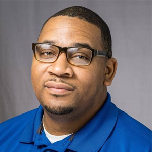 Connecting The Dots: 5 Keys for Maximizing Employee Feedback Brandon Springle, Human Resources Director, Shaw Industries
