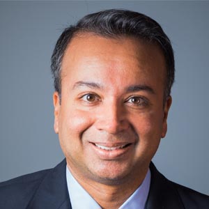 Outcome-based Solutions to Optimize Uptime and BoostEnergy Efficiency Alpesh Saraiya, Senior Director of Data Center Offering Management, Honeywell Building Technologies