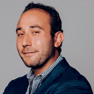 Delivering Entertainment That Resonates Across Audience Identities & Screens JP Evangelista, SVP, Content, Programming & Marketing, Vevo