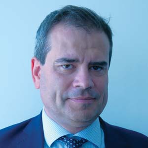 Utilization Of Python In The Process Of Creating Optimal Portfolios: Monte Carlo Simulation Technique Nikolay Stoichkov, Head of Strategic risk management, First Investment Bank