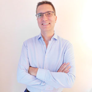The Risks of Generative AI Damian Fernandez Lamela, VP Global Data Science and Analytics, Fossil Group