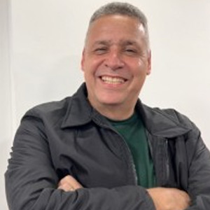 Understanding events before the end user Hugo Cavalheiro , IT Manager - IT Head - Digital - Transformation - Platforms - ERP - Analytics – Agile at Rede Oba De Hortifruti