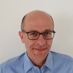 Machine Learning and Model Risk Management Dr. Peter Quell, Head of Portfolio Analytics for Market and Credit Risk at DZ BANK AG