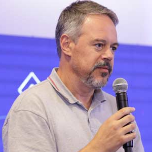 Secure Compliance, Innovation, Customer Trust: Imperatives in Payment Processing Fabian Gaban, CTO, Kushki