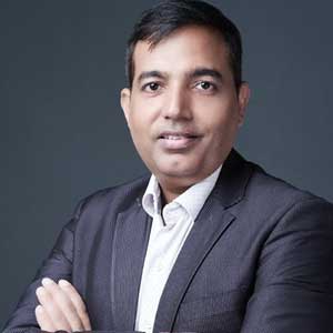 The Importance Of Right Data At Right Time Ashish Arora, Group Head of Data and Analytics, Central Group