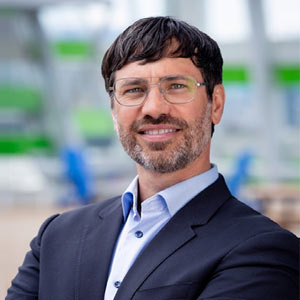 The Evolution of Data Analytics Jeremy Coughlin, Vice President, Enterprise Analytics, Coast Capital Savings