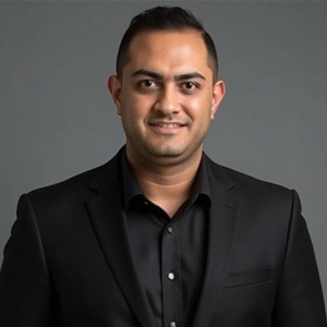 Driving Fashion Tech Forward: A CTO’s Perspective on Innovation, Integration & Customer-Centric Growth AbdelRahman Ismail, Chief Technology & Digital Officer, Carina Wear