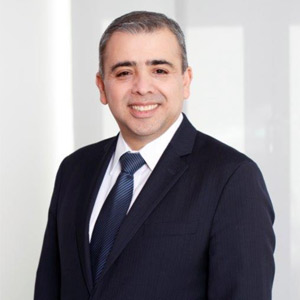 Supply Chain: Turning Motion into Progress Francisco Bravo Gomez, Supply Chain Director, Audi México