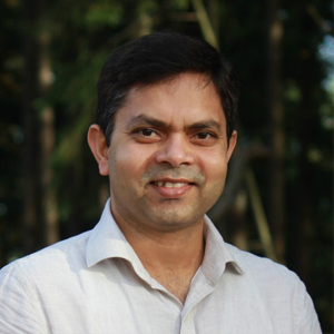 The Industrial Automation Analogy will make you confidently wrong about AI Jayabindu Singh, Vice President - Supply Chain Technology, Nordstrom