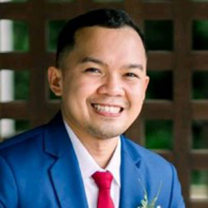 How Generative Ai Will Transform Businesses John Titus Jungao, AI/ML Engineering and RnD Manager at Globe Group