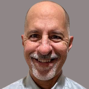 The Psychology Of AI Credibility How and Why People Trust Artificial Intelligence More Than Human Sources Enrique Leon, AI and Cloud Enterprise Architect, American Sugar Refining
